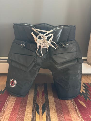 Senior XL Vaughn Hockey Goalie Pants (Used)
