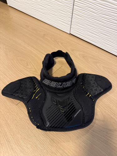 Bauer Supreme Neck Guard