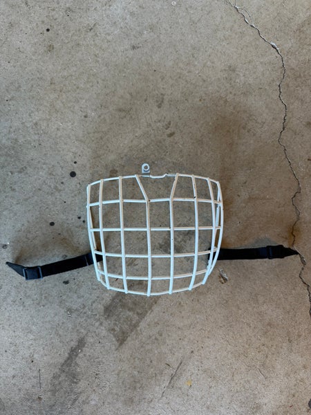 Hockey Player Cage - Cooper (Used)