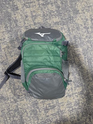 Green Mizuno Baseball Bat Pack (Used) | 20”x10”x10”