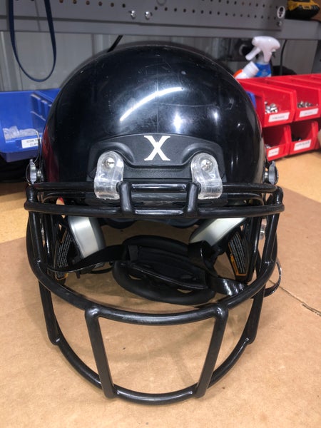 USED XENITH X2E+ YOUTH FOOTBALL HELMET - LARGE - BLACK