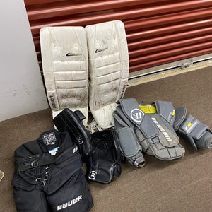 Large Bauer Reactor 5000 Goalie Leg Pads (Used)
