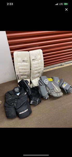 Large Bauer Reactor 5000 Goalie Leg Pads (Used)