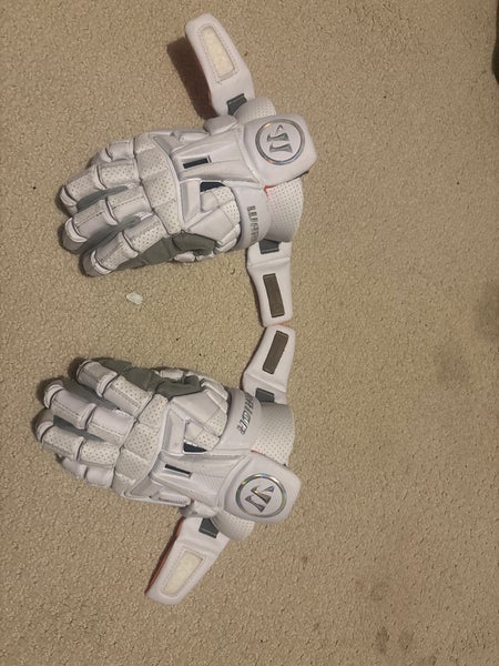 Warrior Burn XP2 Lacrosse Gloves 14" (Used)