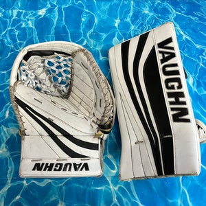 White Senior Vaughn Ventus SLR Pro Goalie Gloves & Blockers Regular (Used)