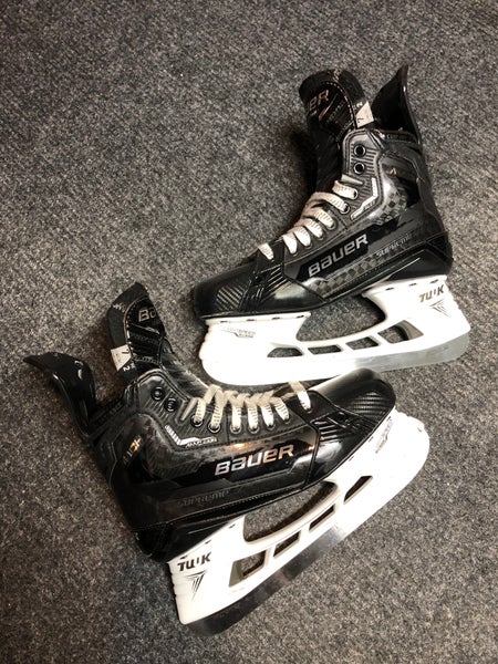 2023 Bauer Supreme Mach Hockey Skates 7 (Used)