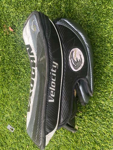 Vaughn V3 Regular (Used) Senior Blocker and Glove