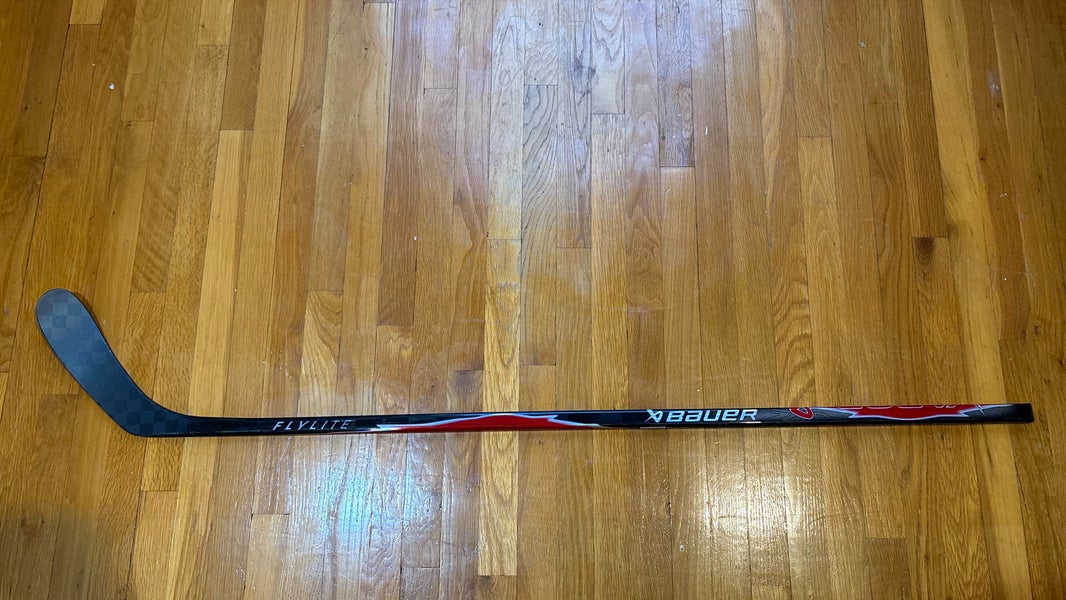 Bauer Flylite 2025 Red Junior Right Handed Hockey Stick P28 50 Flex (New)