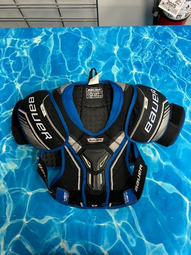 Small Junior Bauer MS-1 Shoulder Pads (Used)