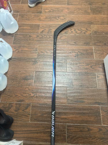 Senior Bauer Vapor FlyLite Left Hand Hockey Stick P92 70 Flex (Used)