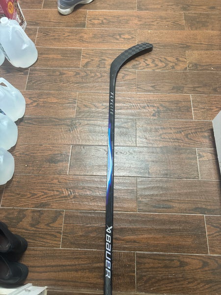 Senior Bauer Vapor FlyLite Left Hand Hockey Stick P92 70 Flex (Used)