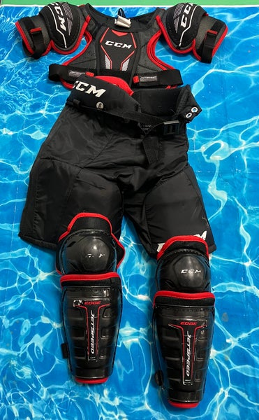 Youth CCM Edge Youth Medium Starter Kit (Used)