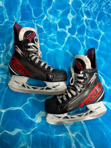 Youth CCM JetSpeed FT6 Pro Hockey Skates 13.5 (Used)