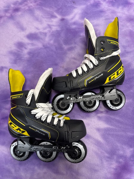 Youth CCM Super Tacks 9350 Inline Skates Regular Width Size 13 (New)