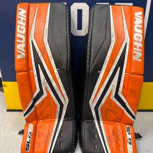 Black 26" Junior Vaughn Slr3 Goalie Leg Pads (Used)