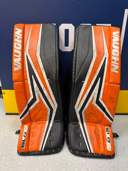 Black 26" Junior Vaughn Slr3 Goalie Leg Pads (Used)