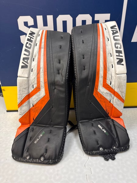 White 26" Junior Vaughn Ventus SLR2 Goalie Leg Pads (Used)