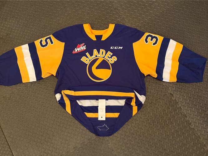 Saskatoon Blades authentic on-ice jersey