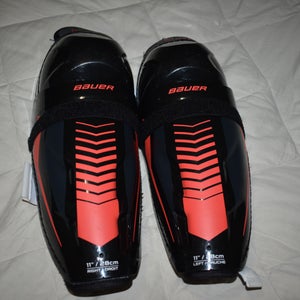 Bauer Lil Sport Hockey Shin Pads, Junior 11 Inches - Great Condition!
