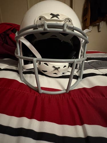 Youth Large Xenith X2E+ Helmet (Used)