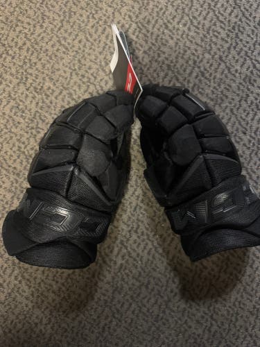 CCM JetSpeed FT8 Pro Gloves 13" (New)