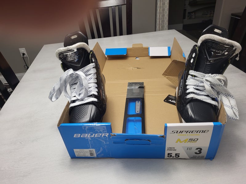 2025 Bauer Supreme M50 Pro Hockey Skates Regular Width Size 5.5 (New)