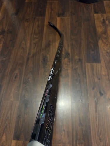 Junior Bauer Twitch Right Handed Hockey Stick P92 50 Flex (Used)