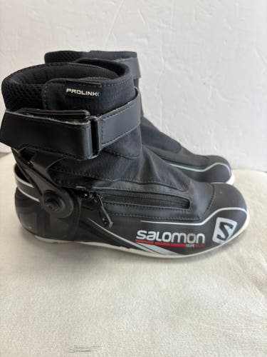 Classic Size 5.0 Salomon Cross Country Ski Boots (Used)