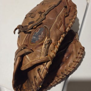 RH Nokona Buckaroo AMG 175K Baseball Glove 12" (Used)