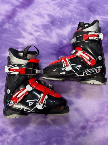 Mondo 22 & 22.5 Kid's Nordica Firearrow Team 3 All Mountain Ski Boots Soft Flex (Used)