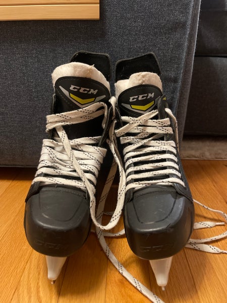 CCM Tacks 1092 Hockey Skates Regular Width Size 4 (Used)