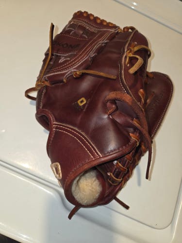 RH Nokona Bloodline Pro P1 EDGE Baseball Glove 12" (Used)
