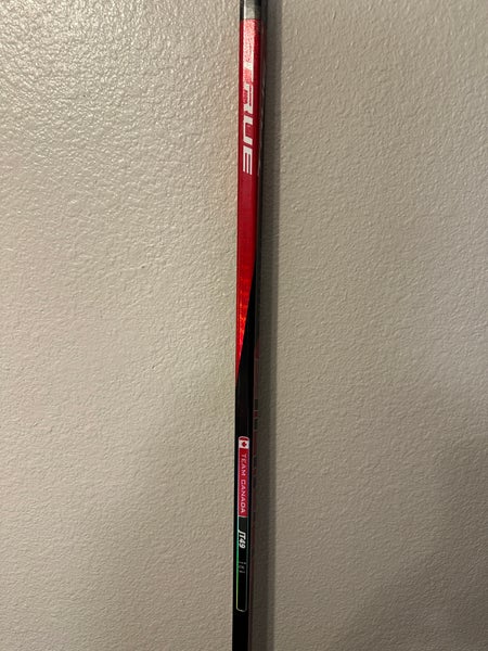 True Catalyst 9X Team Canada Pro Stock Right Hand 70 Flex P92