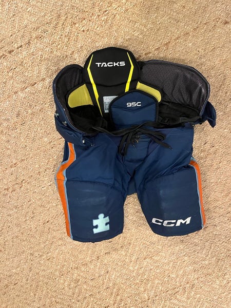 Hockey pants used