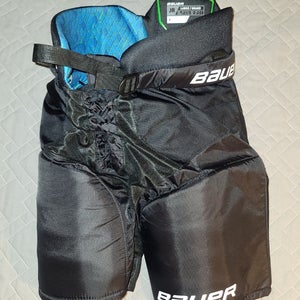 Junior Large Bauer Hockey Pants (Used)