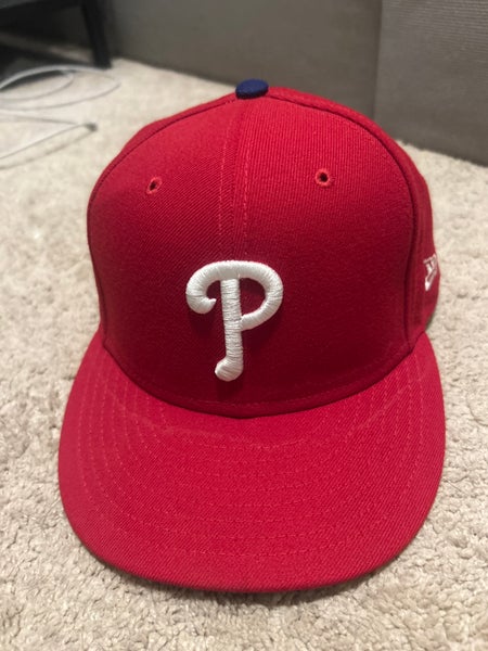 Phillies Adult Unisex 7 3/8 New Era Hat (Used)