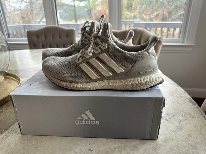 adidas gazelle silver green womens Adidas Ultraboost 5 GTX Men's Shoes – Heartbreak Hill Running Company main image 0