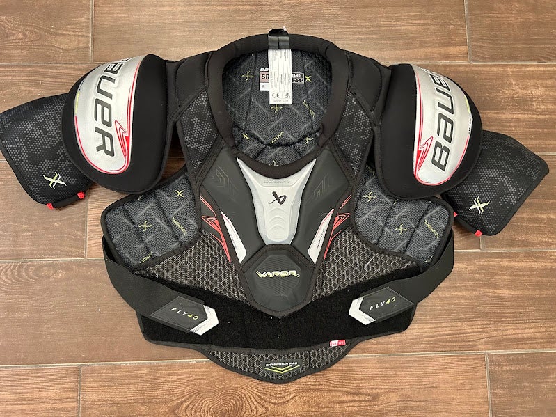 Bauer Large Senior Fly 40 Shoulder Pads (New)