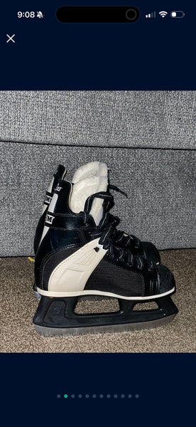 CCM Tacks SLM2500 Youth Ice Hockey Skates Size 1,1/2 Used Pre Owned