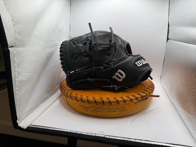 2014 Pitcher's LH Wilson A2K Baseball Glove 11.75" (Used)