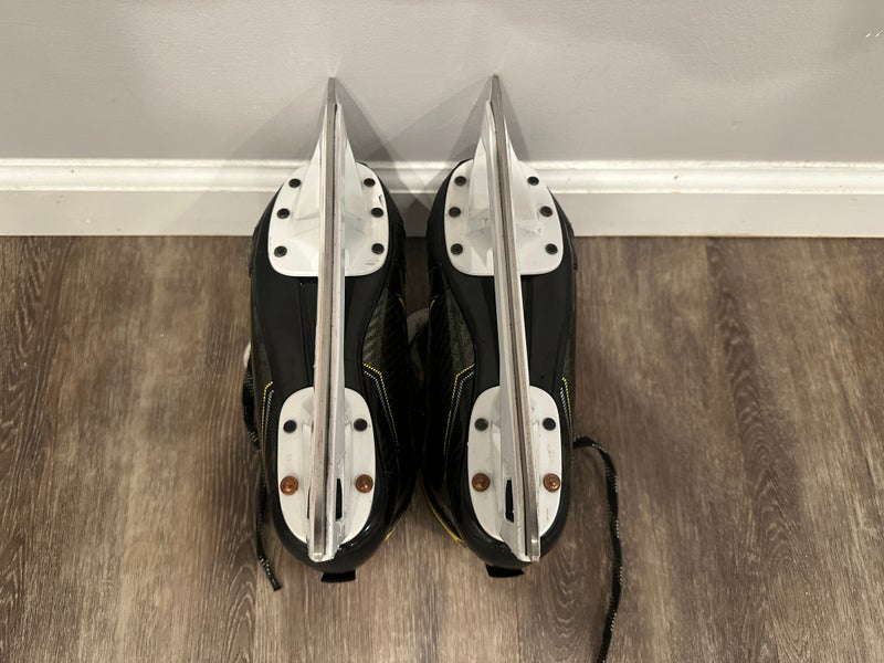 2023 CCM Super Tacks YOUTH Goalie Skates - Size 3 (Used) BLADE# 234R - FREE SHIPPING