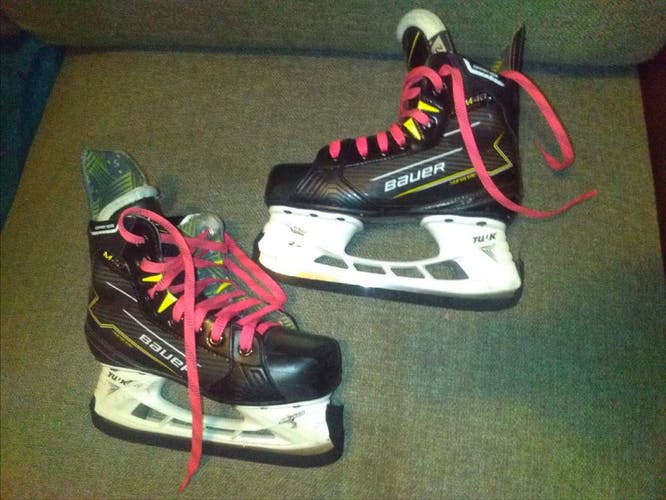 Bauer SupremeM40 Hockey Skates Regular Width Size 2 (Used)