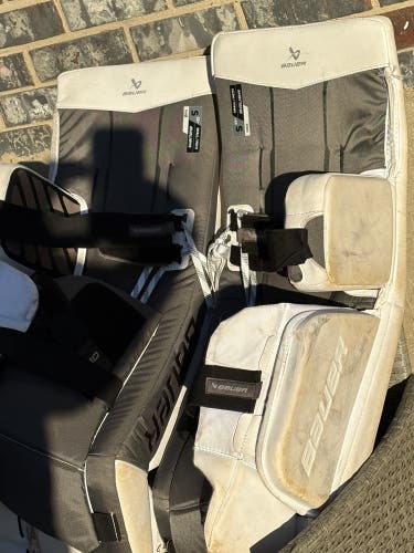 Small 2020 Bauer GSX Goalie Chest Protector Pro Stock (Used)