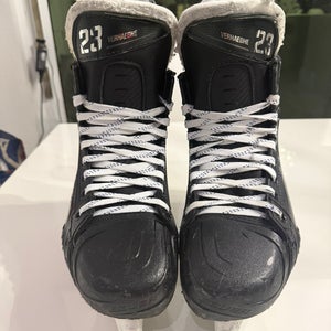 Carter Verhaeghe - Bauer Vapor Hyperlite 2 Hockey Skates Pro Stock 9 - Florida Panthers (Game Used)