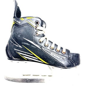 Used CCM 1092 TACKS Junior Hockey Skate Junior 03 11860-S000254888