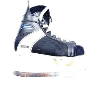Used CCM INTRUDER Junior Hockey Skate Junior 03.5 11860-C000294538