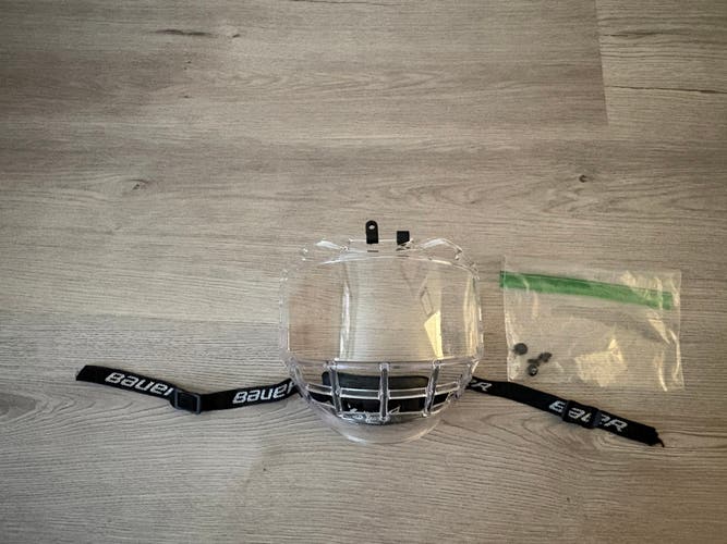 Small Bauer Concept 3 Full Shield Full Cage (Used)