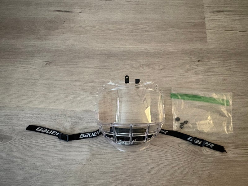 Small Bauer Concept 3 Full Shield Full Cage (Used)
