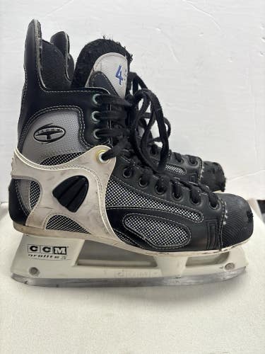 Senior Size 10 CCM 452 TACKS Ice Hockey Skates