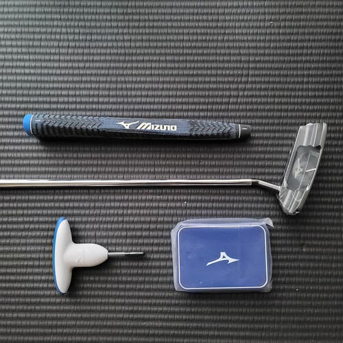 Black Mizuno Blade M-Craft IV Right Handed Putter uncut 39" (New)